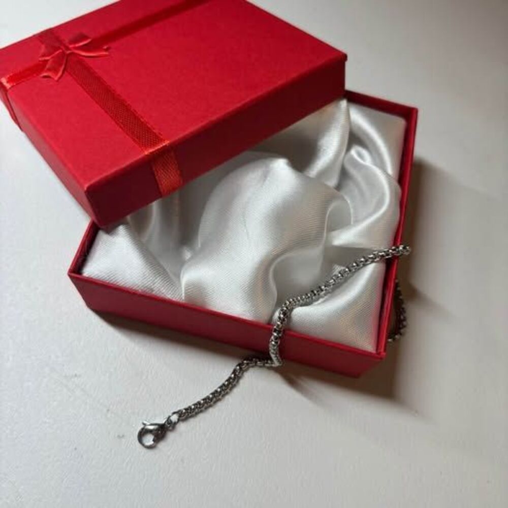 🎁🎁 Free shipping!! 316L Stainless Steel Venetian Box Chain Bracelet